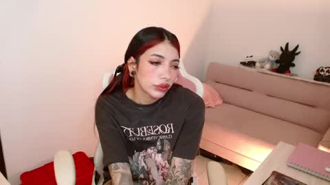 ALICIA  online show from April 16, 2026, 5:52 am