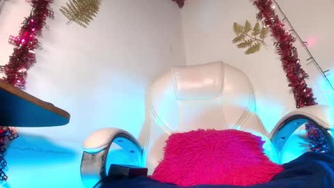 Snapshot of alicia_kyse chatting on December 14, 2024, 3:07 am Alicia Kyse online show from December 14, 2024, 3:07 am