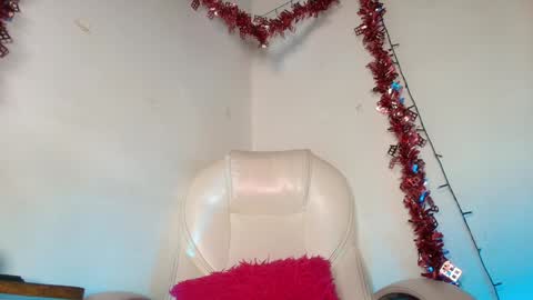 Snapshot of alicia_kyse chatting on December 17, 2024, 3:06 am Alicia Kyse online show from December 17, 2024, 3:06 am