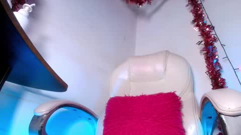 Snapshot of alicia_kyse chatting on December 18, 2024, 6:10 am Alicia Kyse online show from December 18, 2024, 6:10 am