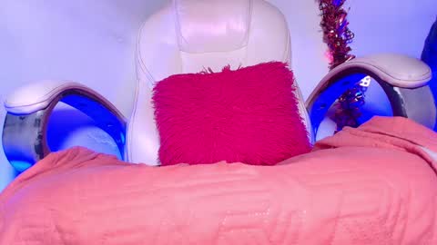 Snapshot of alicia_kyse chatting on December 24, 2024, 6:11 am Alicia Kyse online show from December 24, 2024, 6:11 am