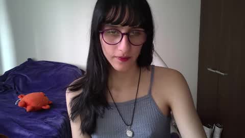 Snapshot of alicia_love29 chatting on January 17, 2025, 10:34 pm Alice online show from January 17, 2025, 10:34 pm
