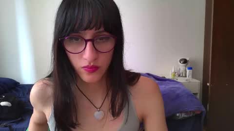Snapshot of alicia_love29 chatting on February 2, 2025, 9:02 pm Alice online show from February 2, 2025, 9:02 pm