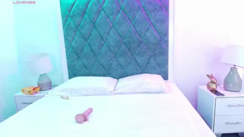 Alicia online show from February 3, 2026, 4:21 am