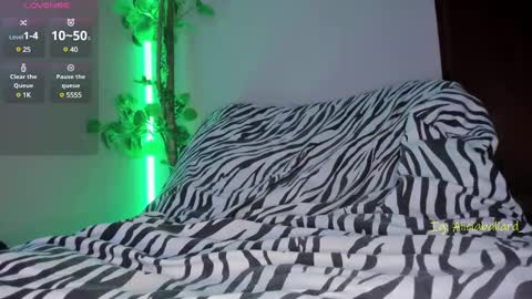 Snapshot of aliciaballard chatting on March 7, 2025, 11:38 pm Jennyfer online show from March 7, 2025, 11:38 pm