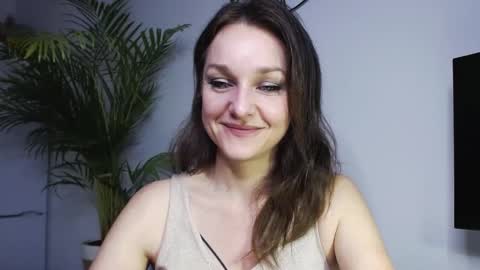 Alicia online show from January 14, 2025, 4:18 pm