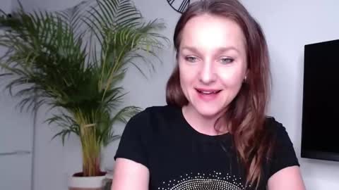 Alicia online show from February 10, 2025, 3:32 pm
