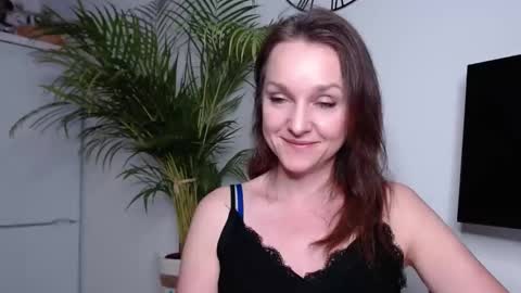 Alicia online show from February 19, 2025, 6:32 pm