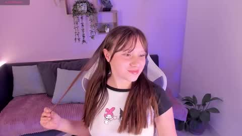 aliciamoonx online show from October 6, 2025, 11:51 am