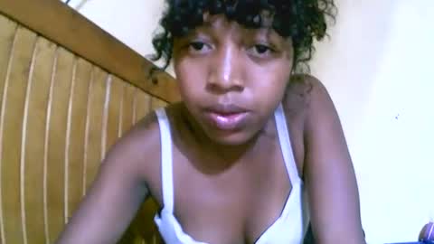 alicianah online show from October 15, 2025, 4:29 pm