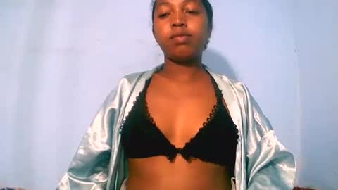 alicianah online show from January 6, 2026, 6:44 pm