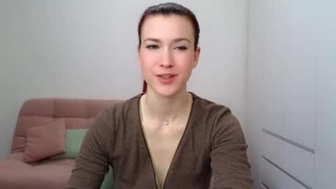 Snapshot of alicianoveli chatting on September 16, 2025, 8:04 am alicianoveli online show from September 16, 2025, 8:04 am