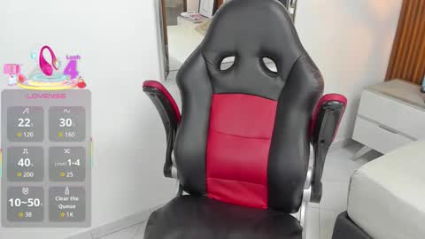 ALICIA  online show from October 30, 2025, 7:47 pm