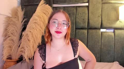 Snapshot of aliciawhite_nt chatting on February 21, 2026, 2:51 pm Alicia online show from February 21, 2026, 2:51 pm