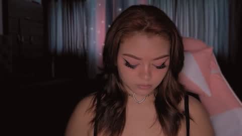 aliciawonderland__ online show from February 6, 2025, 7:07 pm