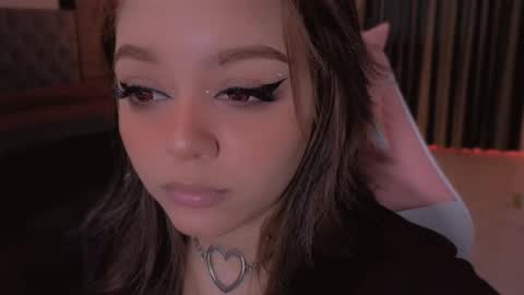 aliciawonderland__ online show from February 10, 2025, 5:09 pm