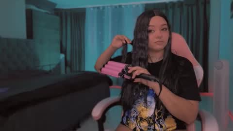 aliciawonderland__ online show from February 11, 2025, 2:24 pm