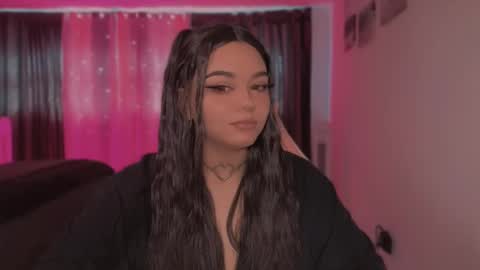 aliciawonderland__ online show from February 18, 2025, 2:59 pm