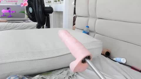 im tutti online show from February 21, 2025, 5:35 am