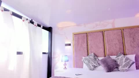 Snapshot of alidiaz__ chatting on December 21, 2025, 7:21 pm Ali Diaz online show from December 21, 2025, 7:21 pm