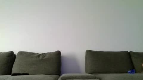 alien13x online show from October 15, 2025, 7:25 pm