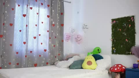 Alieness Ivy online show from February 23, 2026, 6:33 am