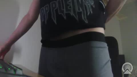 Snapshot of aligator2001 chatting on November 3, 2025, 11:55 am daddy online show from November 3, 2025, 11:55 am