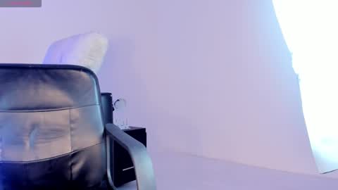 Alice online show from November 28, 2025, 8:11 pm