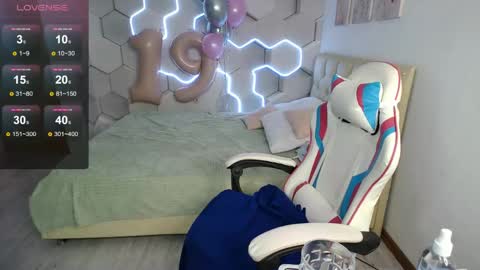 aliicemeow online show from June 5, 2026, 6:52 am