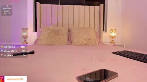 Alisson  online show from October 26, 2025, 4:29 am