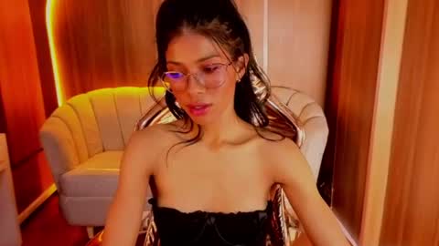 alina_b_ online show from July 23, 2026, 7:56 pm