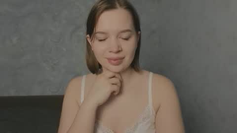 Snapshot of alina_vir chatting on April 7, 2026, 5:19 am alina_vir online show from April 7, 2026, 5:19 am