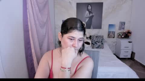 alinabozz1 online show from April 9, 2026, 4:56 am