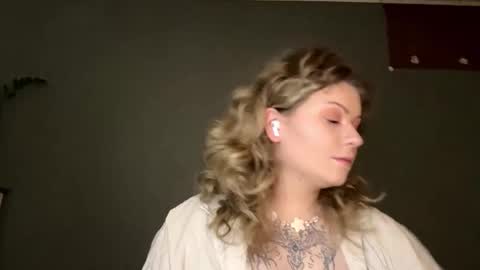 Alina online show from March 19, 2026, 1:04 pm