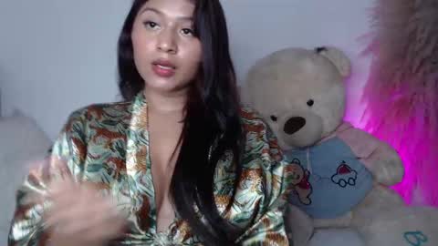 lili online show from January 7, 2025, 5:43 am