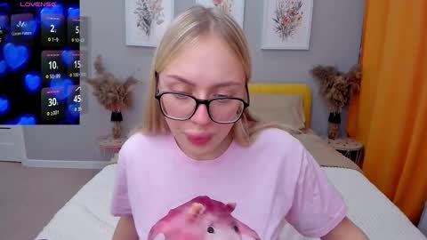 Snapshot of alinaocean chatting on November 17, 2025, 7:30 pm alinaocean online show from November 17, 2025, 7:30 pm