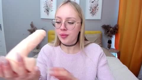 Snapshot of alinaocean chatting on November 22, 2025, 8:13 am alinaocean online show from November 22, 2025, 8:13 am