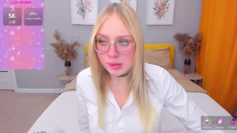 Snapshot of alinaocean chatting on November 30, 2025, 1:59 pm alinaocean online show from November 30, 2025, 1:59 pm