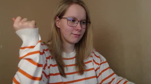 alinasei online show from February 17, 2026, 12:56 pm