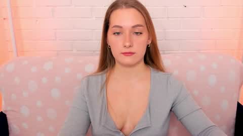 Snapshot of alinawise chatting on March 5, 2026, 1:12 am alinawise online show from March 5, 2026, 1:12 am