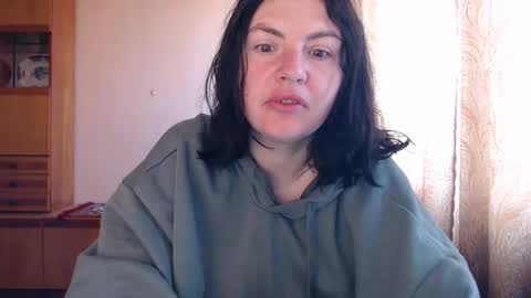 AlinaxJames online show from May 5, 2026, 7:38 am