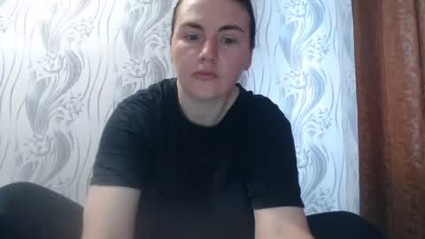 AlinaxJames online show from June 27, 2026, 7:46 am