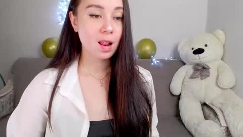 AlinaXRose online show from September 22, 2025, 8:11 pm