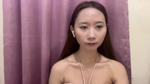 Suki  online show from April 27, 2026, 3:37 am