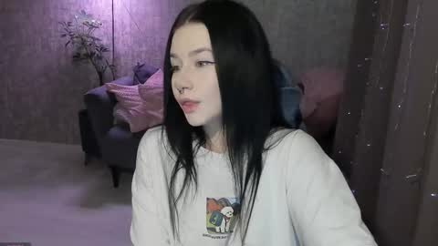 Aline Greeeen online show from October 17, 2025, 3:31 am