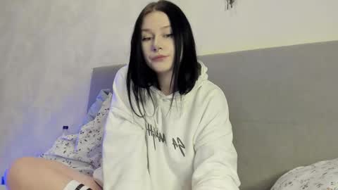 Aline Greeeen online show from November 20, 2025, 4:23 am