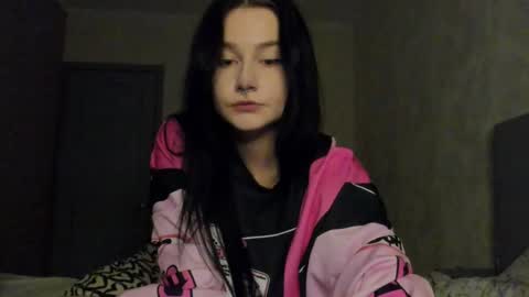 Aline Greeeen online show from April 23, 2026, 12:29 pm
