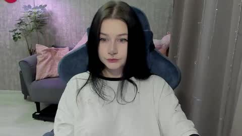 Aline Greeeen online show from April 26, 2026, 6:55 am