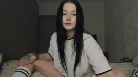 Aline Greeeen online show from May 2, 2026, 4:28 am