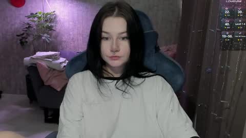 Aline Greeeen online show from May 7, 2026, 11:59 am